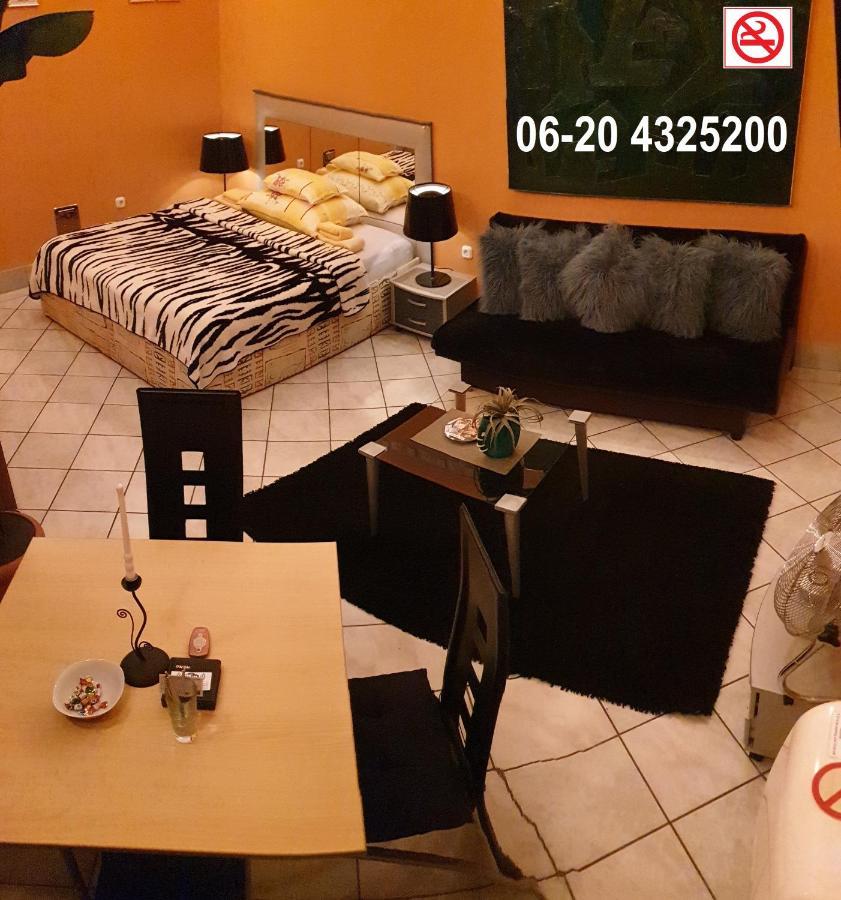 Apartment In The Center Of Budapest -Free Garage Parking Exterior foto